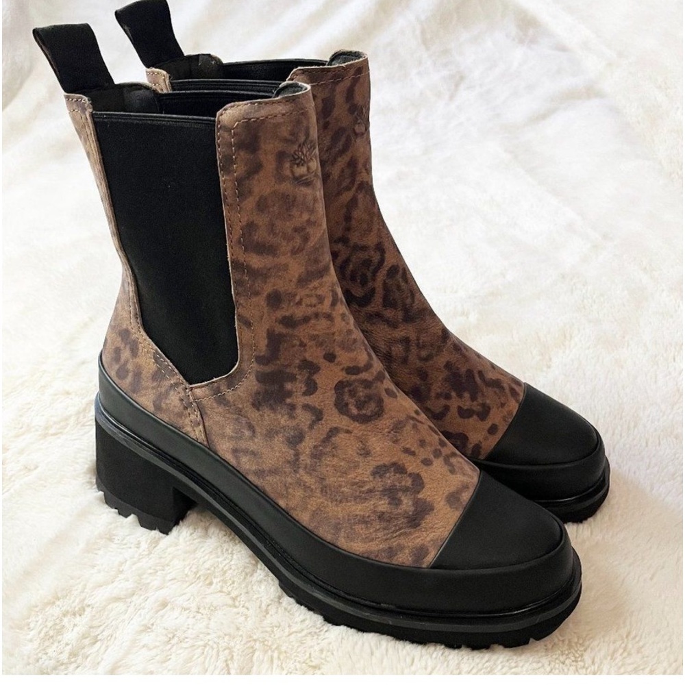 Women’s Timberland Boots 7.5